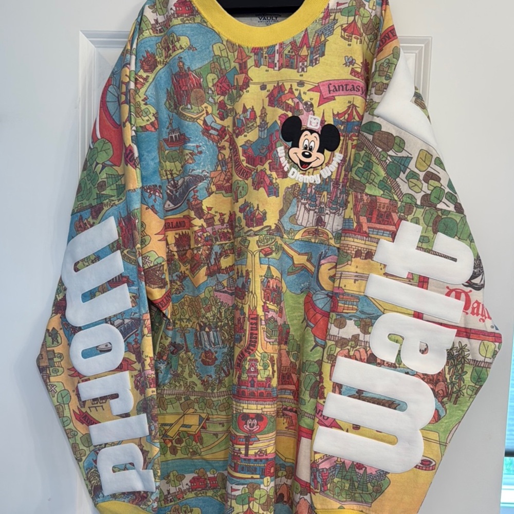 Walt Disney World Vault Map Spirit Jersey with Vintage Mickey Small Discontinued
